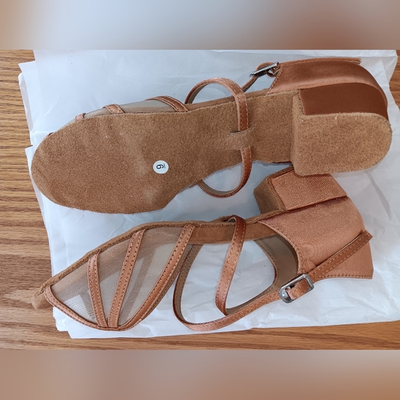 Elegant Satin Dance Shoes Size 9 Copper In Color. New. See Photos - Picture 6 of 7
